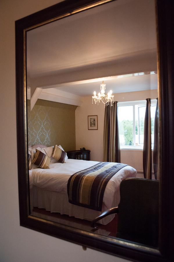 Hotel Highley Manor Balcombe Exterior foto