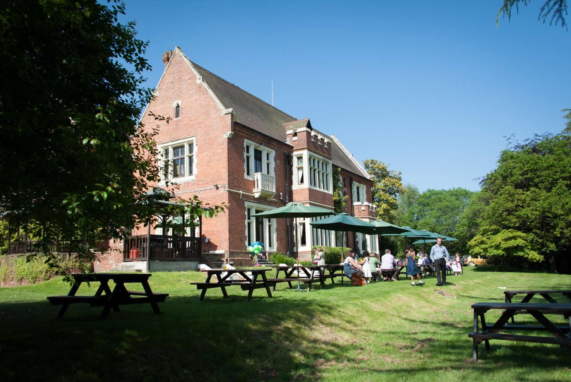 Hotel Highley Manor Balcombe Exterior foto